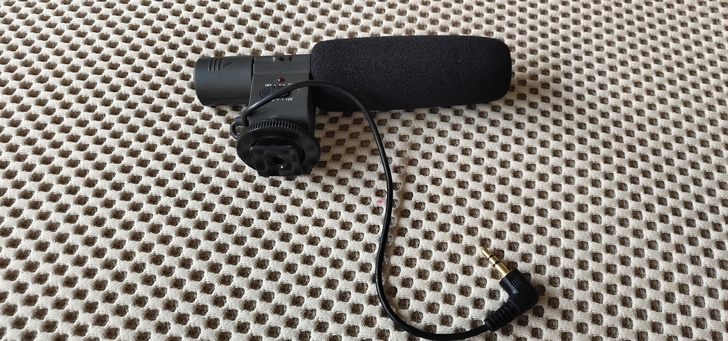 摄像机，单发相机，录音话筒