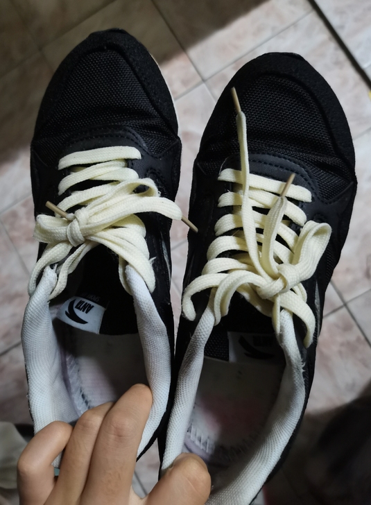 ［可换］安踏女运动鞋36.5码