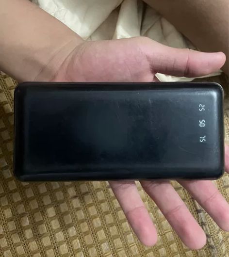 华魂充电宝,超大容量,自用的,现在换了迷你...