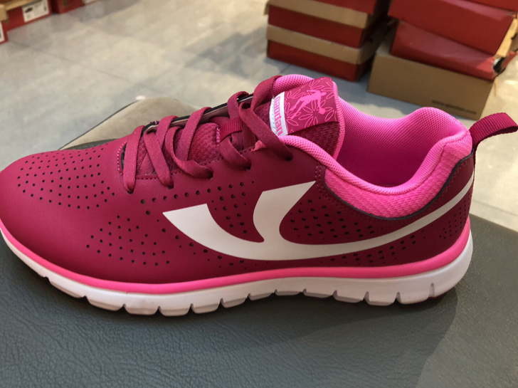 乔丹女士运动鞋，仅剩40两双，确定好尺码，...