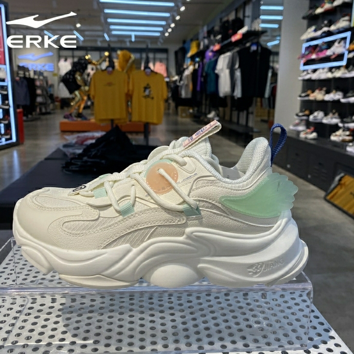 鸿星尔克区域门店现货, 下单可在全省所有实...