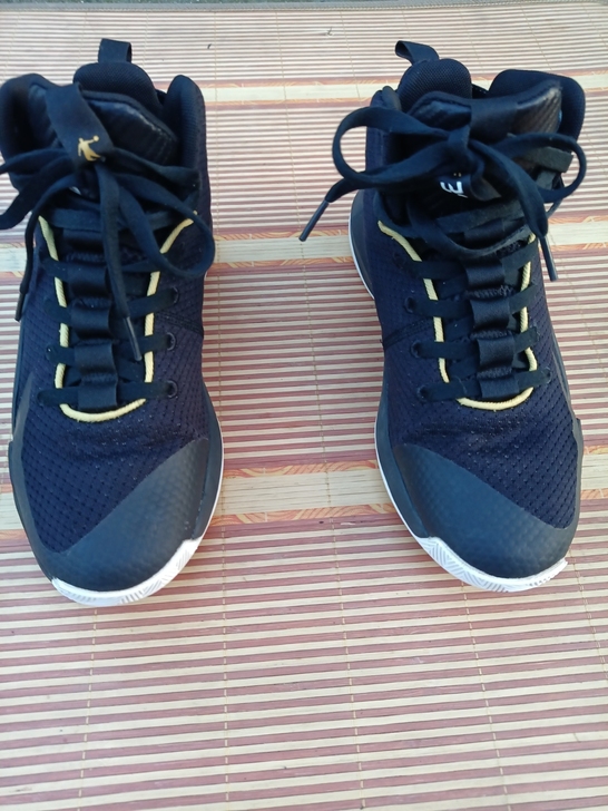 二手男鞋，乔丹蓝球鞋40.5码   鞋子保...