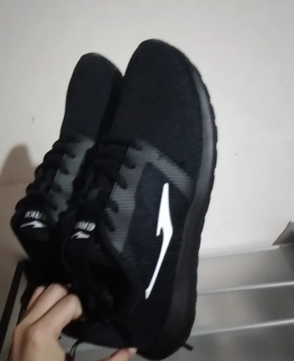 鸿星尔克男鞋运动鞋男夏季新款网面透气跑步鞋...