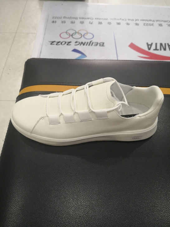 安踏APLUS，男板鞋，纯牛皮，