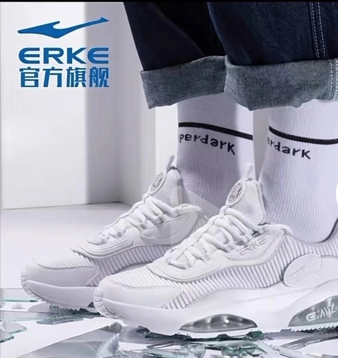 求购鸿星尔克跑步鞋潮鞋