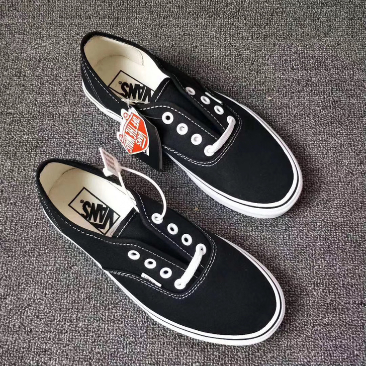 万斯aut黑白 低帮滑板帆布休闲鞋vans...