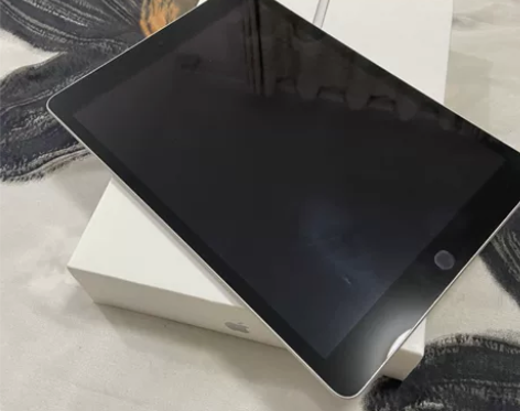 【出】苹果平板  iPad 第九代 64g...