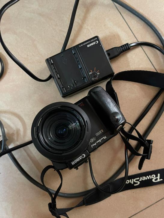 佳能 powershot pro1 带2....