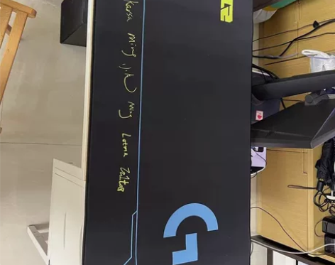 【全新包邮】罗技超大号加长加厚锁边鼠标垫男...