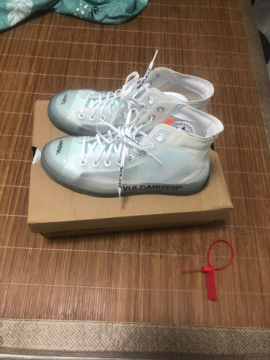 匡威ow联名款高版本，四百多买来只落地两次...