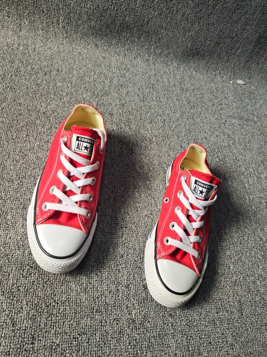 36码匡威低帮帆布鞋