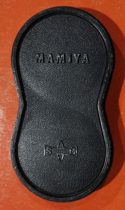 玛米亚C330用镜头盖一个,成色一般吧,三...