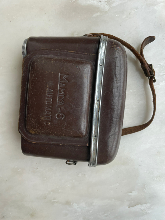 mamiya 6 皮腔折叠机皮套，成色一般...