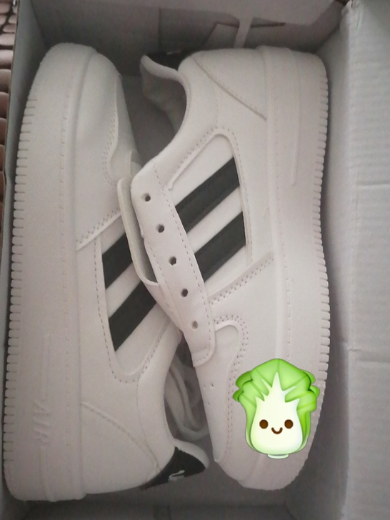 别人买给我的，不太喜欢，全新出手，省内包邮