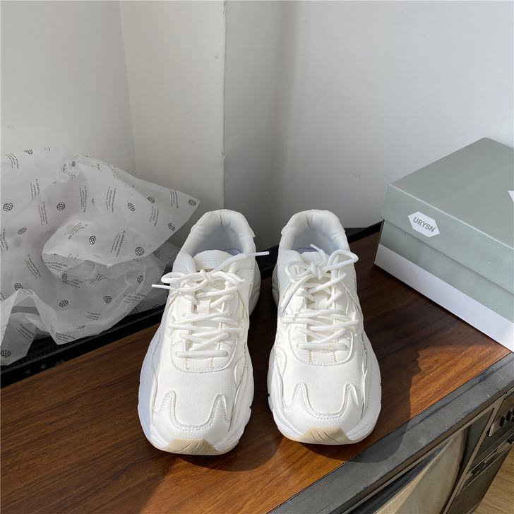 奶油白显脚小老爹鞋女甜酷风ins超火百搭学...