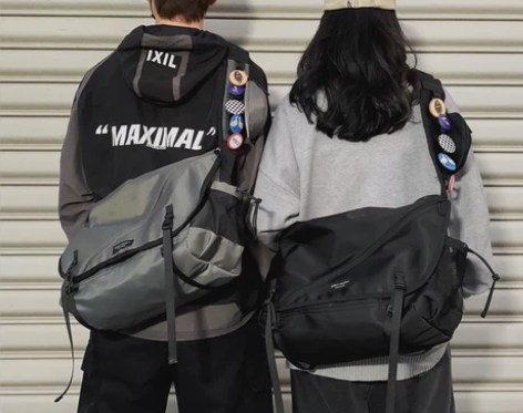 ?【国庆价】斜挎包男士ins潮牌跨包机能原...