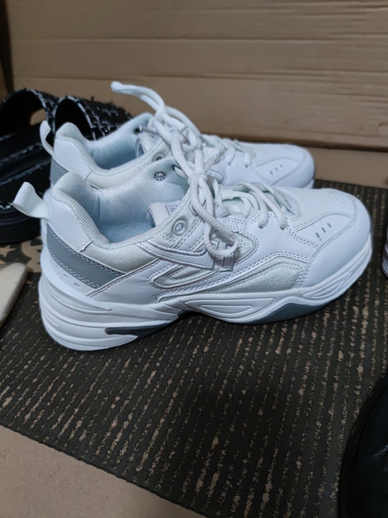 ins港风经典复古百搭老爹鞋女ulzzan...