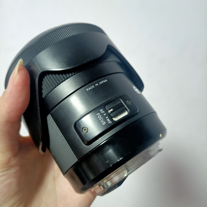 适马 佳能口 35 1.4