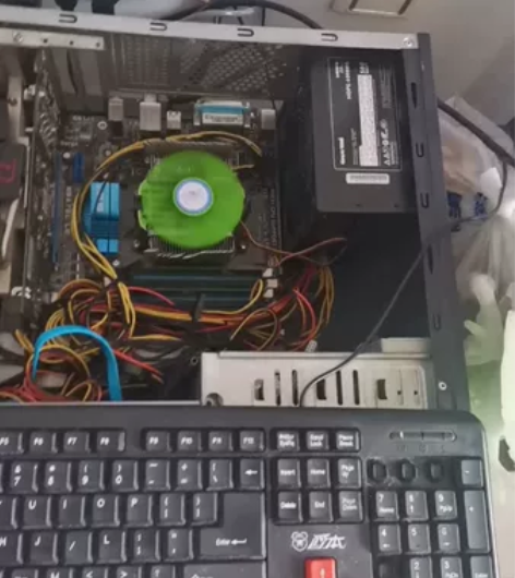 华硕m5a78l主板，30元。 感兴趣的话...