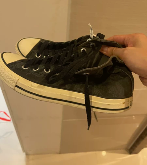 匡威42码 感兴趣的话点“我想要”和我私聊...