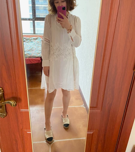 连衣裙，里面有打底吊带，9新  感兴趣的话...