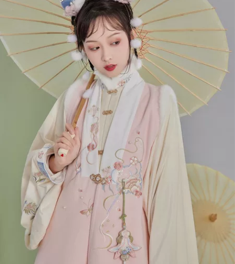 七月夕明制汉服 莳花复刻 双面呢改良绣花比...