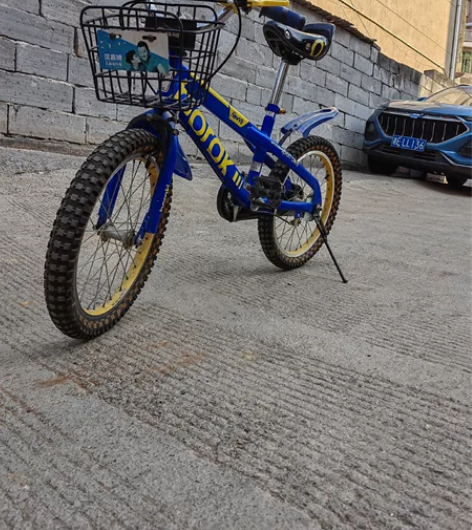 儿童自行车,质量很好,9成新,整车基本没有...