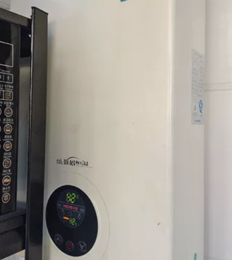 火王热水器，正常使用，在希望，自取 感兴趣...