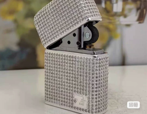 Zippo/芝宝进口原装打火机满天星整机镶...