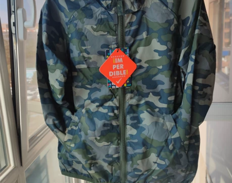 男童迷彩服带帽夹克外套，国外品牌代工全新正...