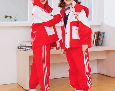 班服小学生中国红色冲锋衣四件套