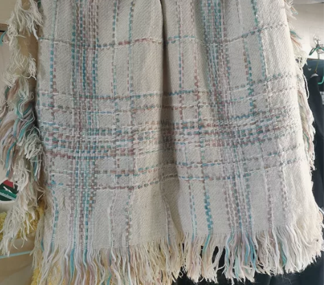 流苏围巾披肩两用 感兴趣的话点“我想要”和...