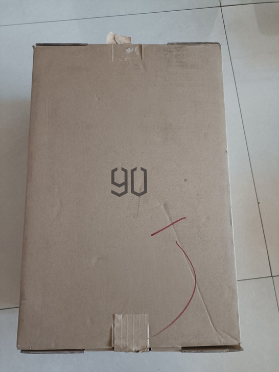 全新小米90分旅行箱20寸 200出，全新...