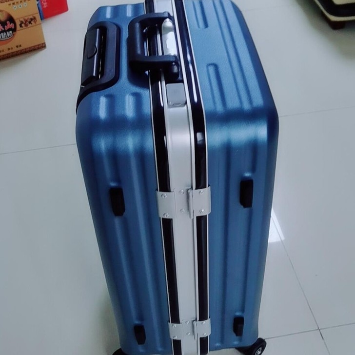 【全新 】正品袋鼠PC万向轮铝框箱行李箱男...