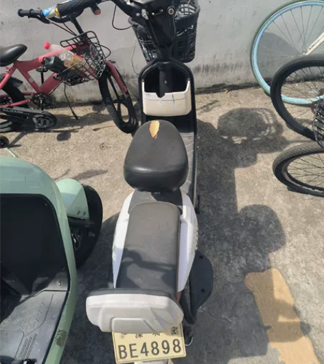 电动车新国标电瓶48V小型代步助力电单车男...