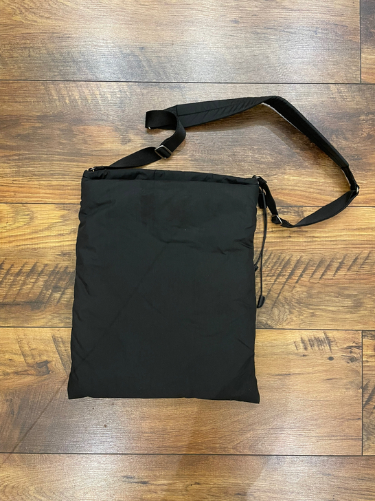 韩国设计师 IN SILENCE 棉制斜挎...