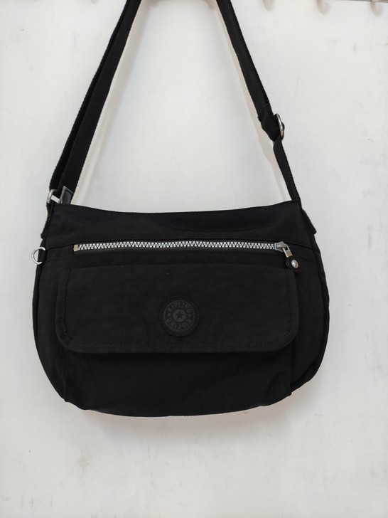 kipling斜挎包,黑色版包清货,前后多...