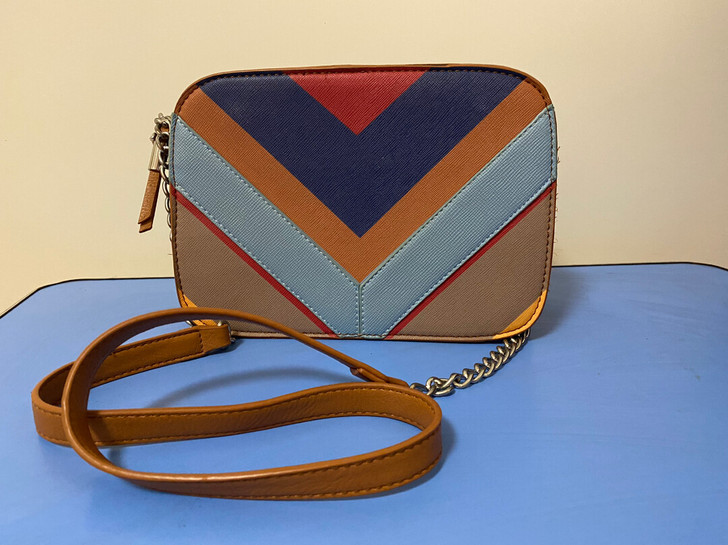 西班牙品牌Parfois单肩包