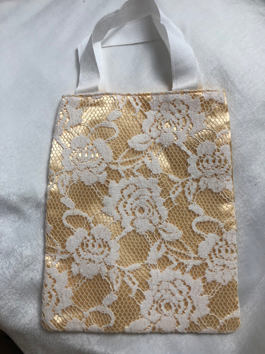 日本鹅黄蕾丝手提袋