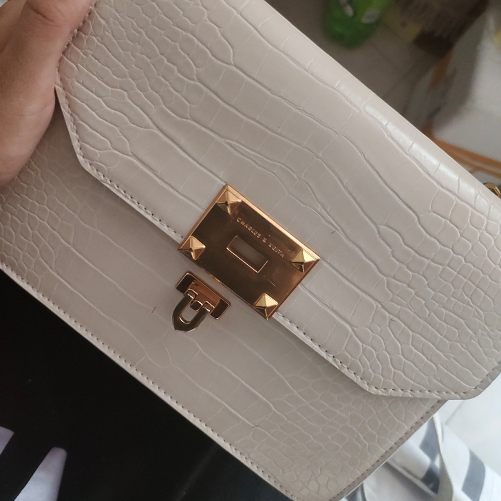 小ck白色鳄鱼皮