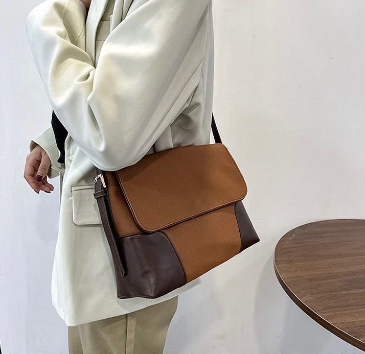 小众轻奢设计女包复古拼色大容量斜跨托特女包...