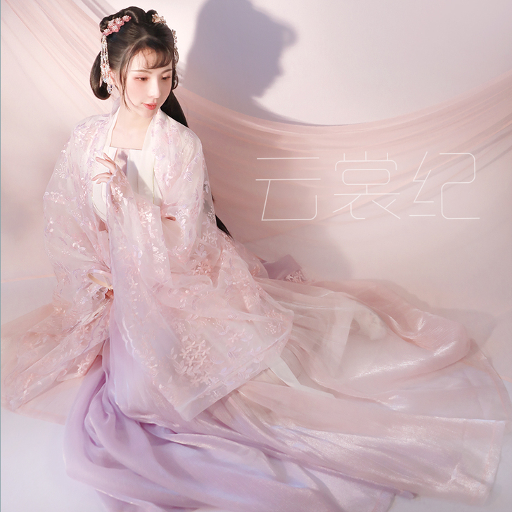 东月棠 汉服 春樱 正正正 ，仅跳舞穿过一...