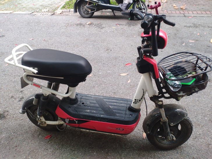 五羊电动车买的时候2300多，买了一年多，...