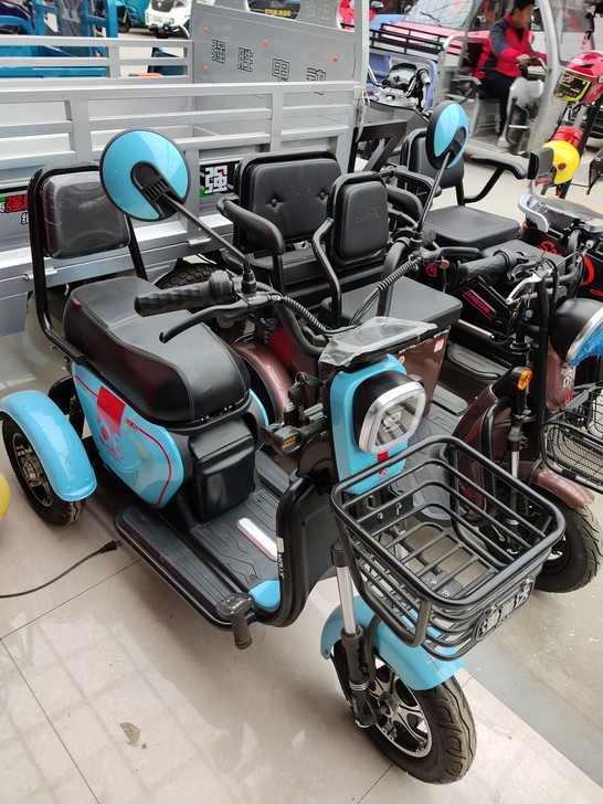 没生意处理,见利就卖,下图都是小款需要大款...