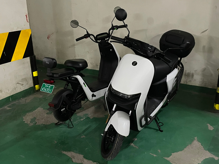 九号n70c，加装原厂护杠，支架，后备箱。...