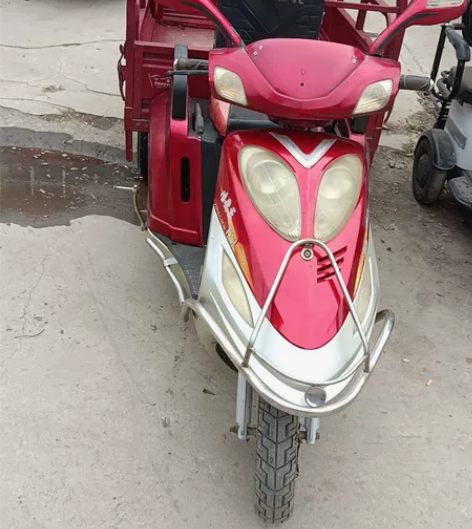 八成新宗申110摩托三轮，传动轴，车厢1*...