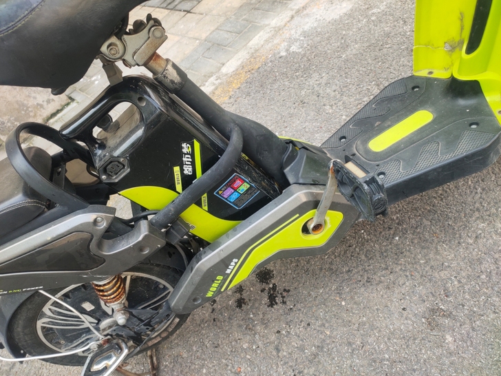 锂电电动自行车，入手1980锂电电动车，骑...
