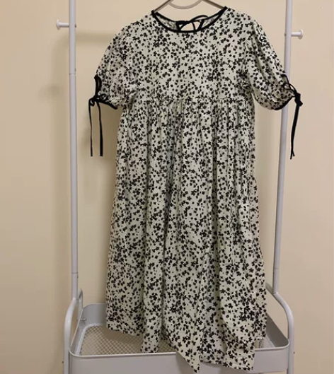 法式复古温柔风碎花连衣裙，穿过两三次几乎全...