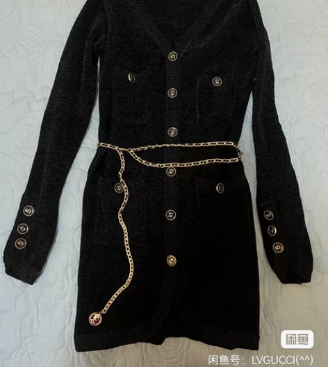 颗粒绒小香风包臀裙M码 吊牌拆了，没穿过