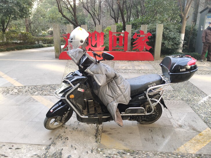 台铃电动车，杭州牌，以后杭州这种黄牌买不到...